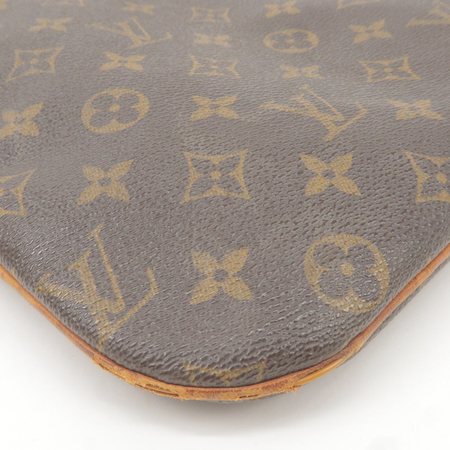 Louis Vuitton Monogram Pochette Bosphore Shoulder Bag M40044
