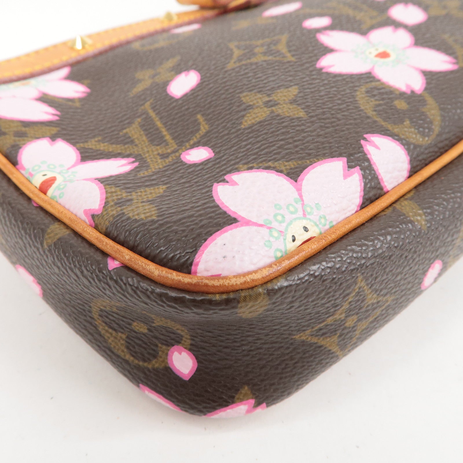 Louis-Vuitton-Monogram-Cherry-Blossom-Pochette-Accessoires-M92006 –  dct-ep_vintage luxury Store