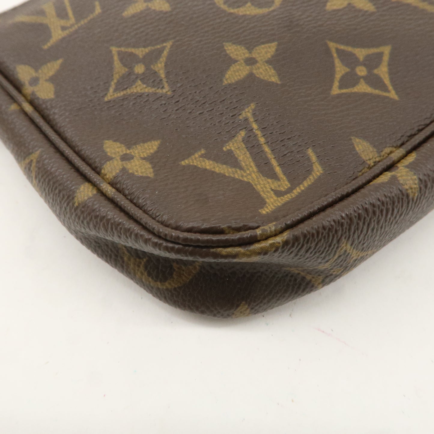 Louis Vuitton Monogram Pochette Accessoires Pouch M51980