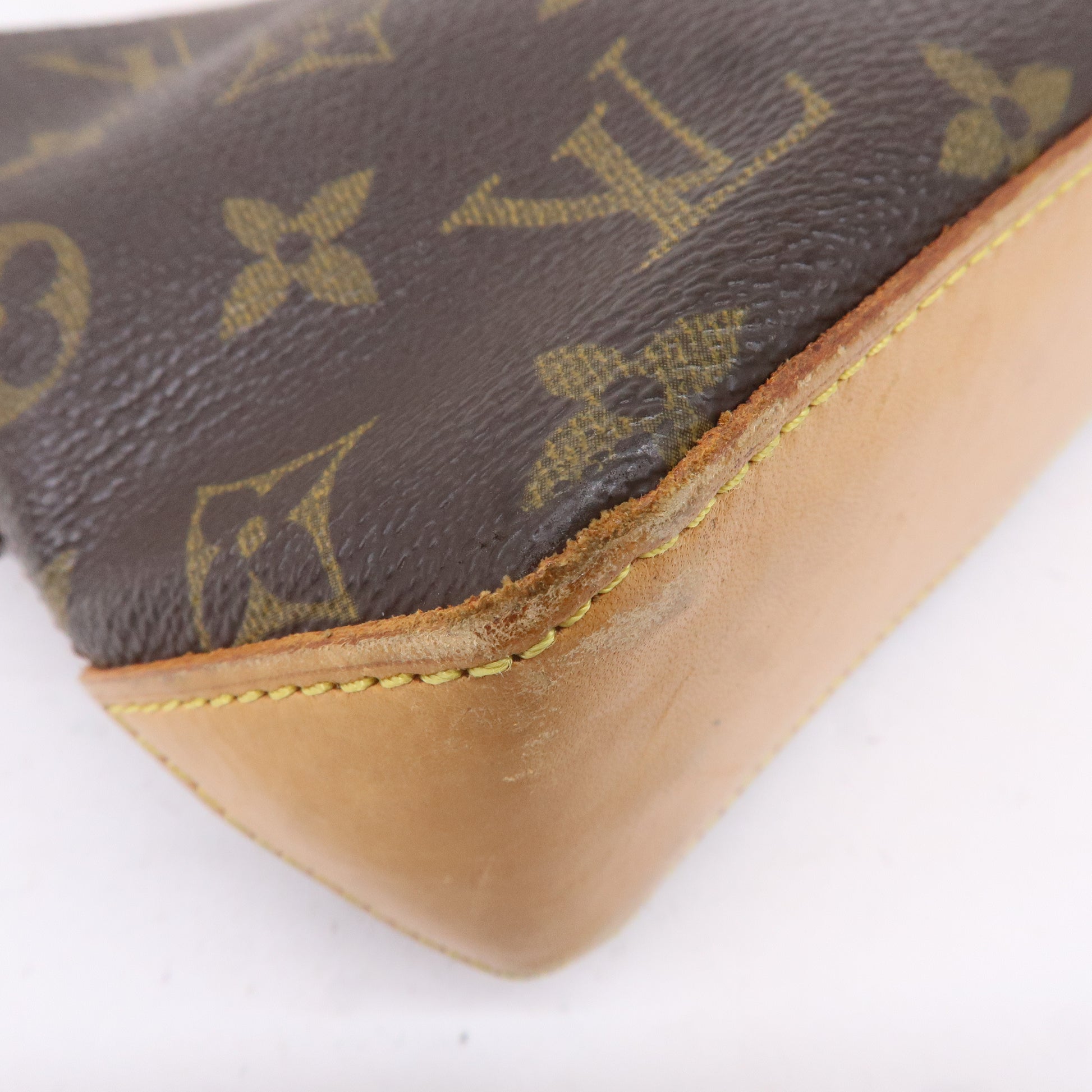 Authenticated Used LOUIS VUITTON Louis Vuitton Monogram Trotter Shoulder Bag  M51240 