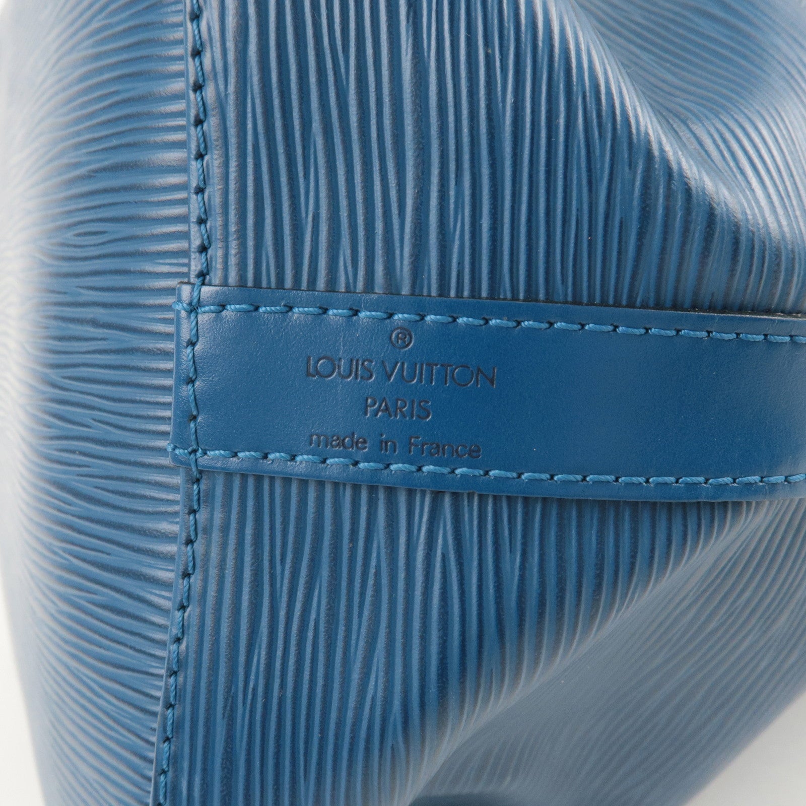 Louis Vuitton Toledo Blue Epi Noe Petite QJB0BPLRBE008