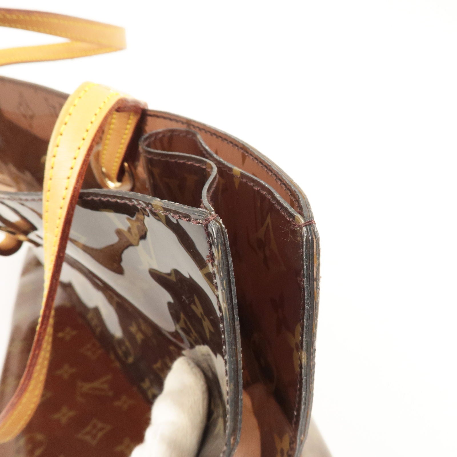 Sold at Auction: Louis Vuitton Toile Antigua Cabas PM handbag