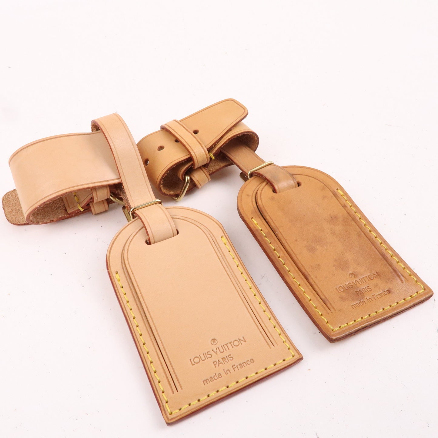 Louis Vuitton Set of 10 Name Tag & Poignet Leather Beige