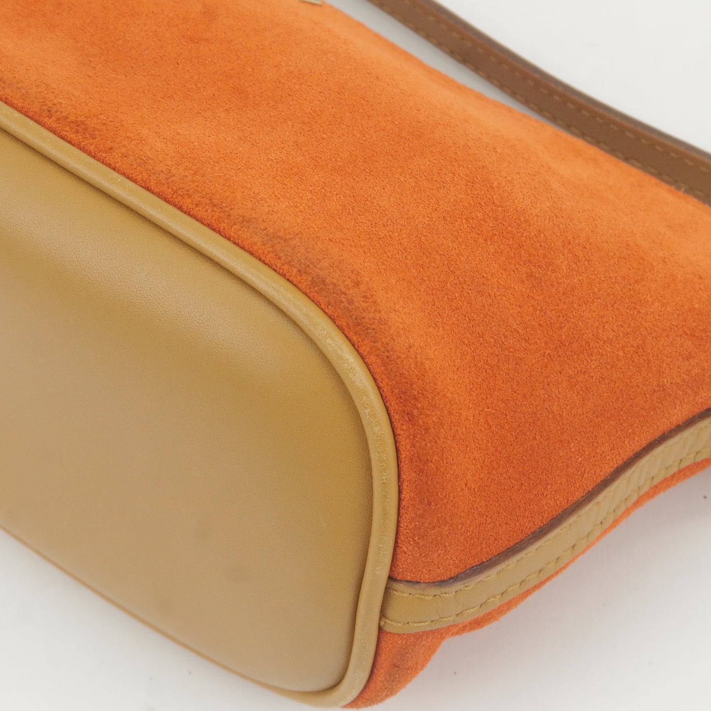 GUCCI Suede Leather Boat Bag Shoulder Bag Orange 039.1103