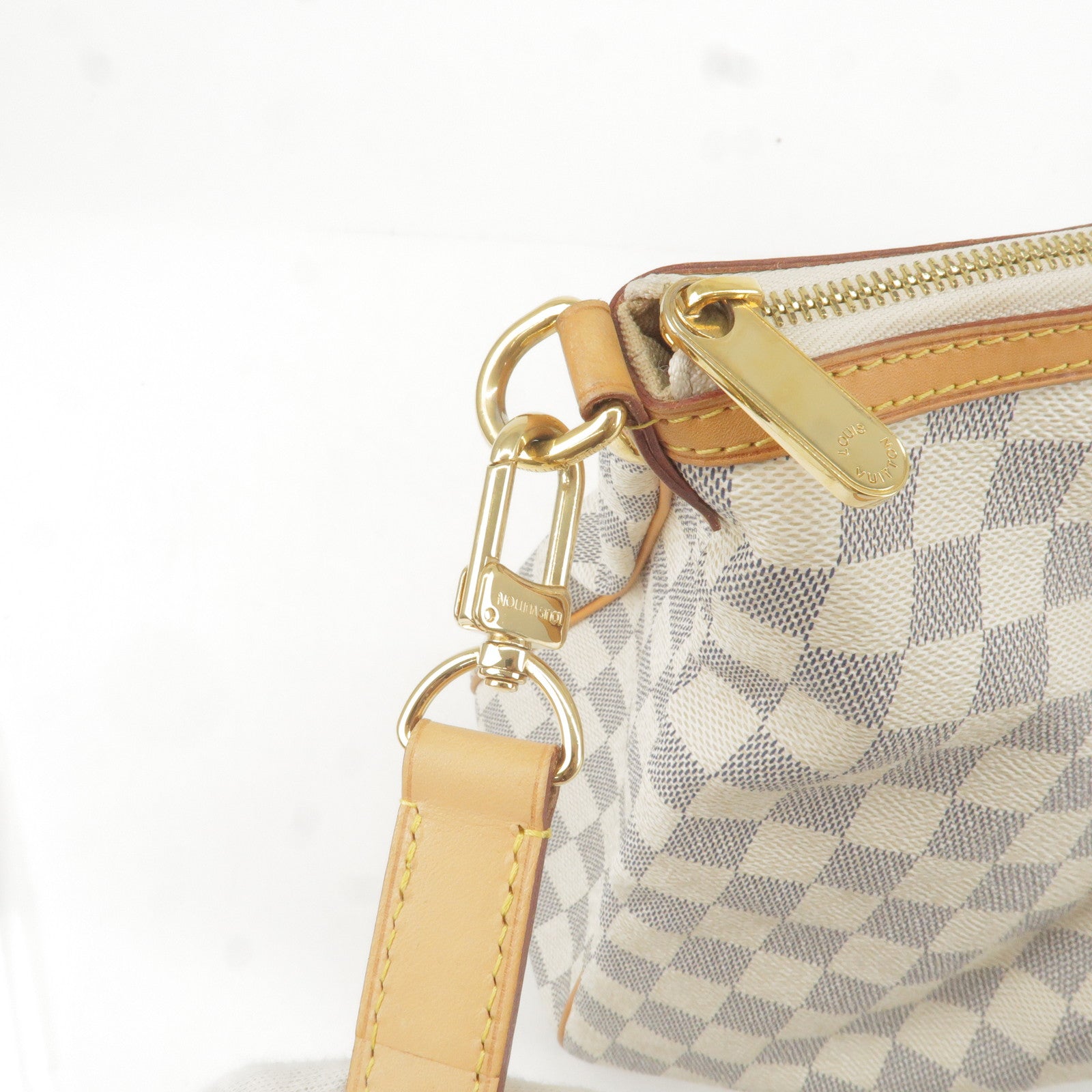 Siracusa leather crossbody bag Louis Vuitton Beige in Leather