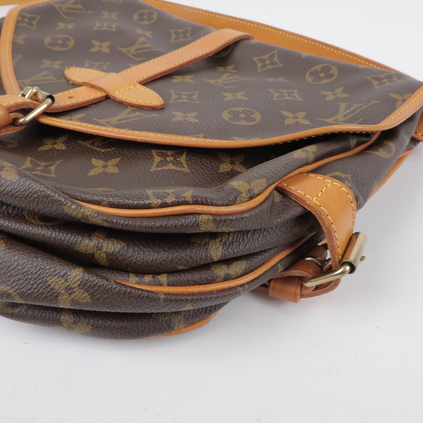 Louis Vuitton Monogram Saumur 30 Shoulder Bag M42256