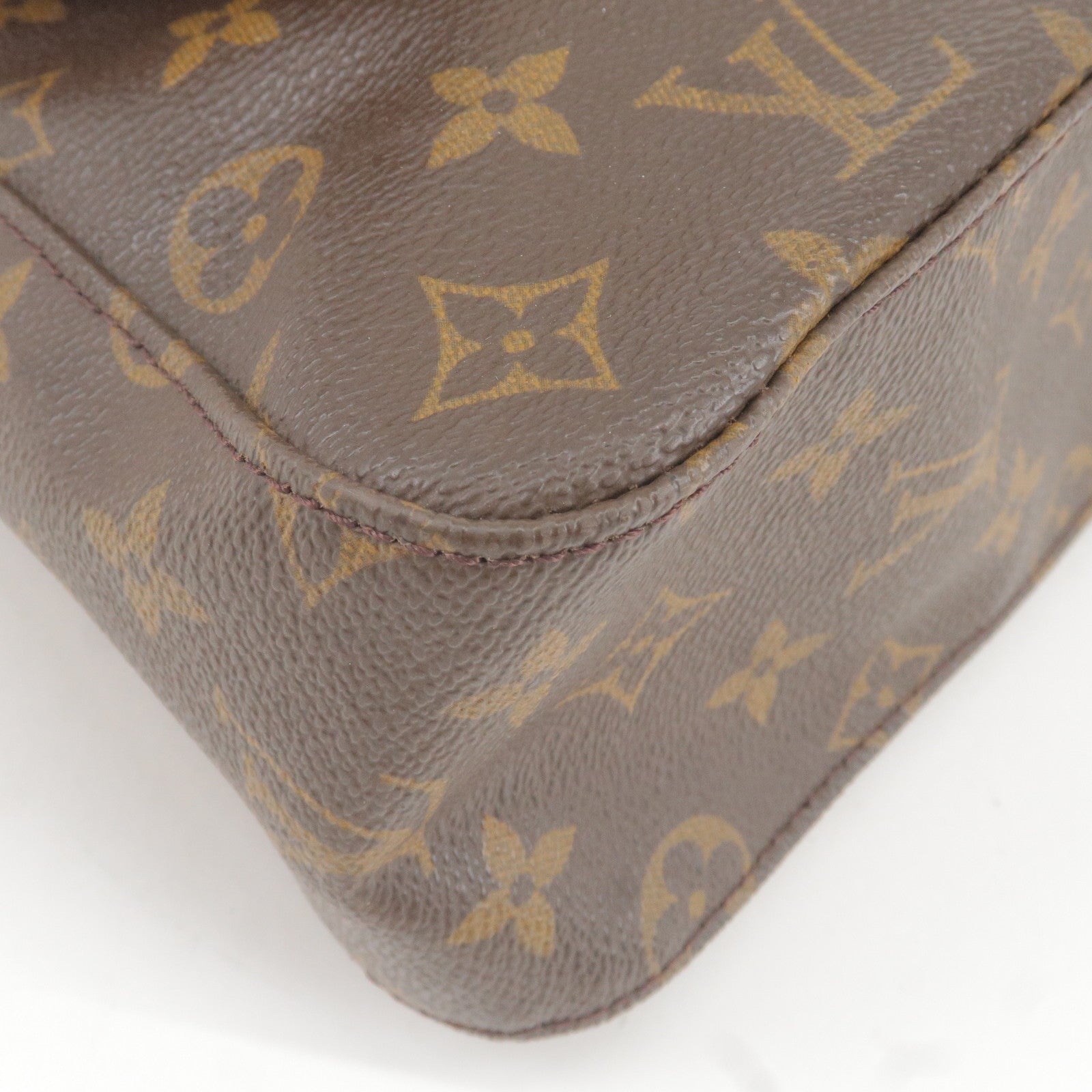 Louis Vuitton Monceau Black Leather Handbag (Pre-Owned)
