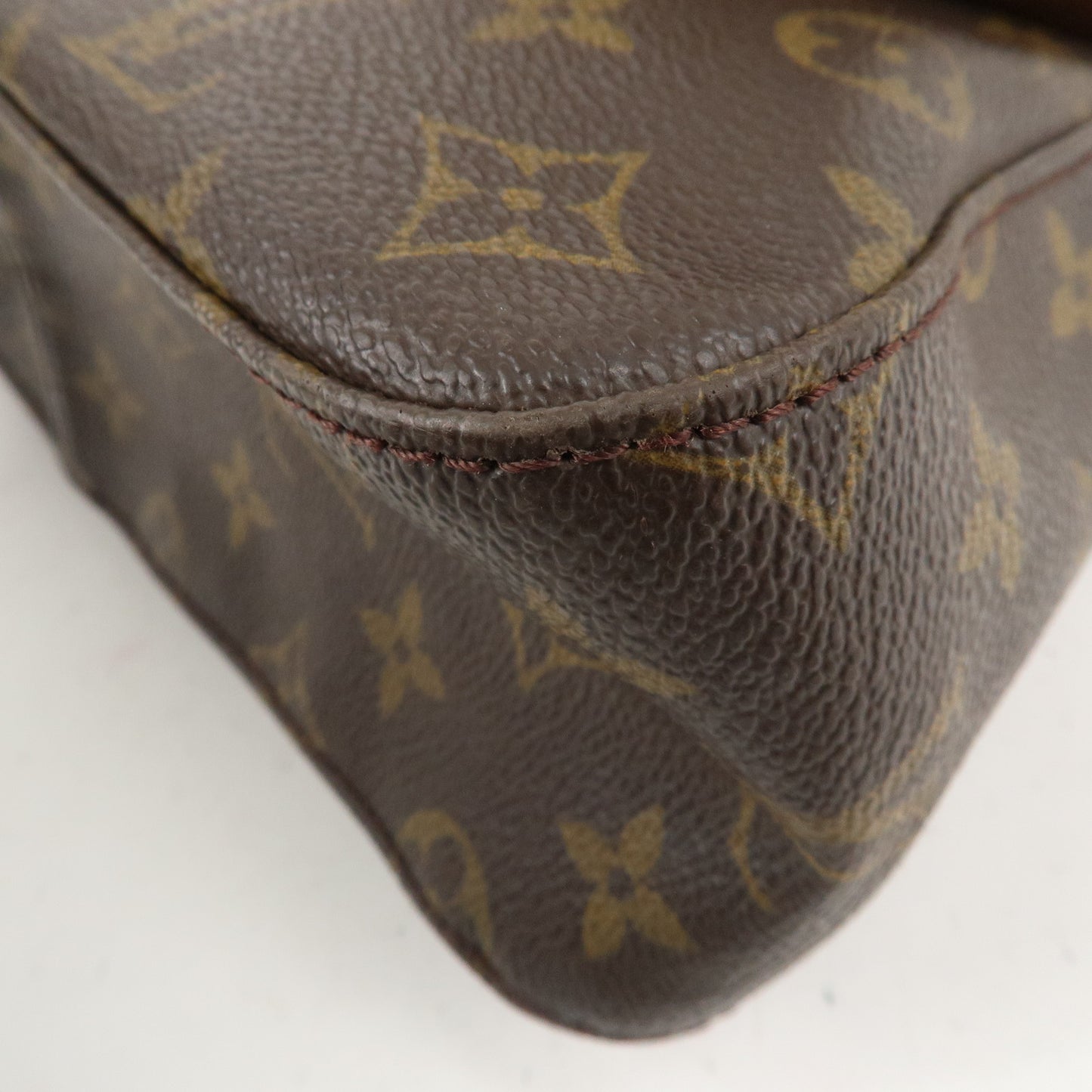 Louis Vuitton Monogram Mini Looping Shoulder Bag Hand Bag M51147