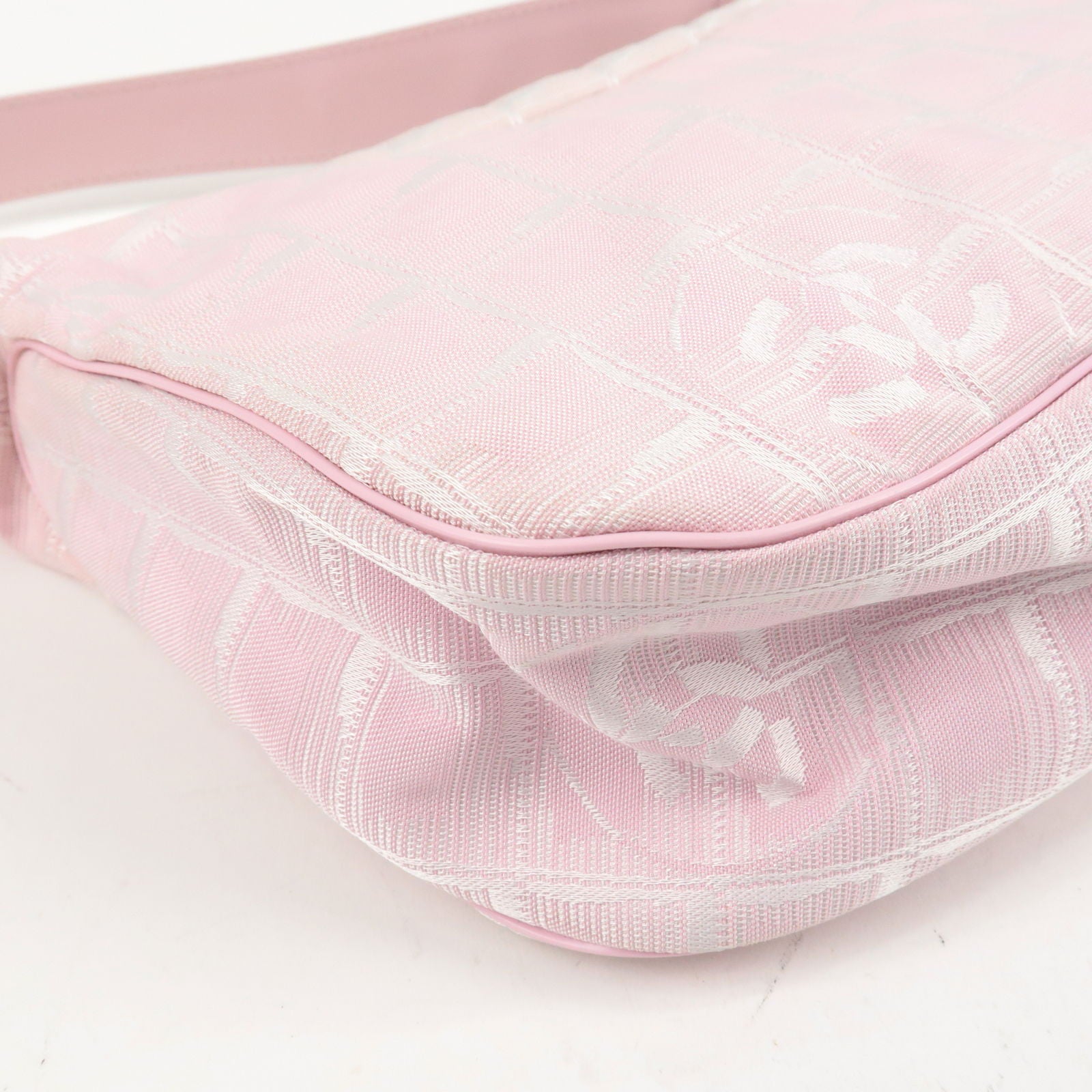 CHANEL-Travel-Line-Nylon-Jacquard-Leather-Shoulder-Bag-Pink-A20516