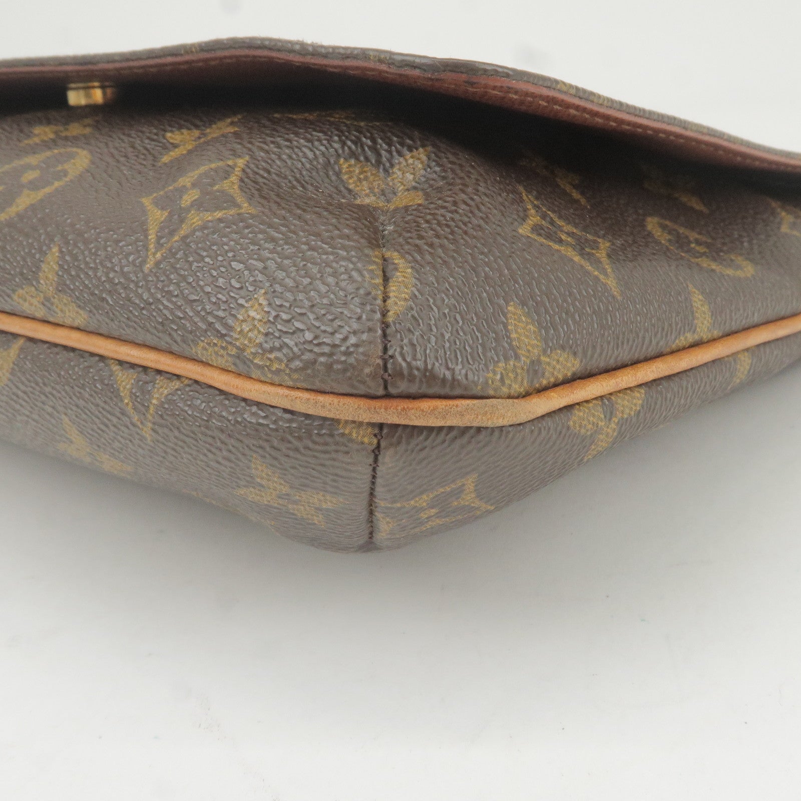 Louis Vuitton Women's Pre-Loved Musette Tango Short Bag, Brown, One Size:  Handbags