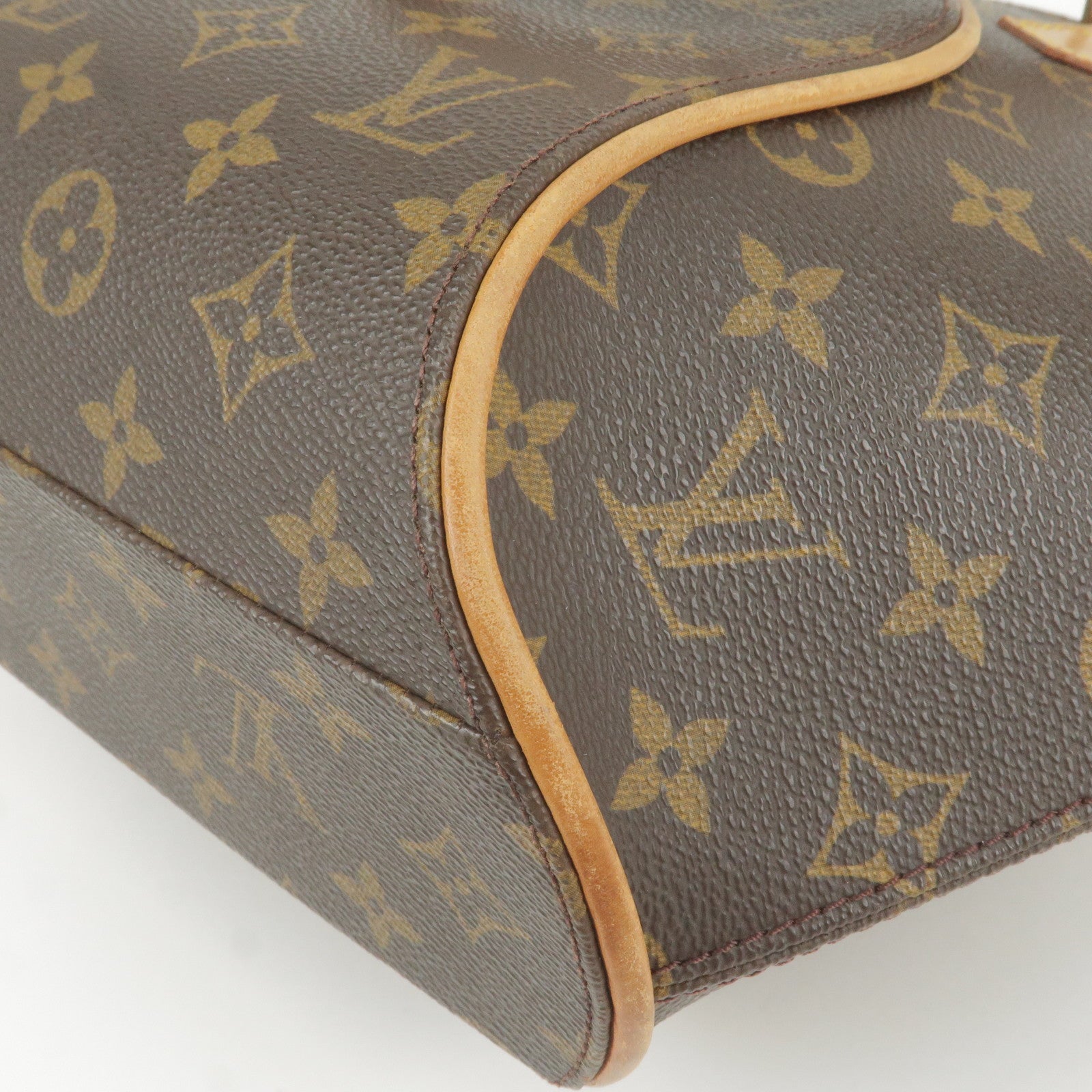Sold at Auction: Louis Vuitton, Louis Vuitton LV Leather Monceau Shoulder  Hand Bag