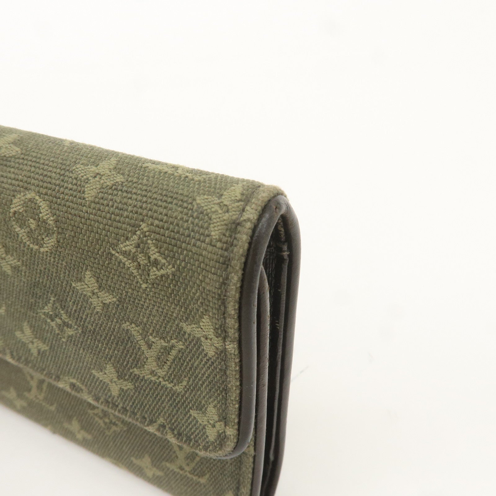 Louis Vuitton Mini Monogram Porte Trezol International M92443