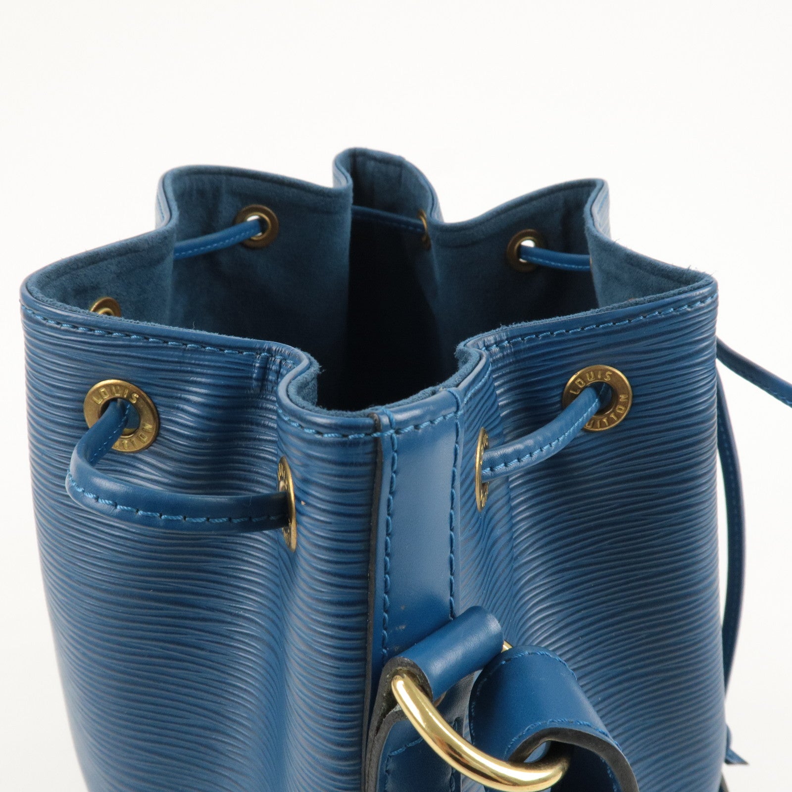 Louis Vuitton Epi Petit Noe M44105 Blue Leather Pony-style calfskin  ref.928233 - Joli Closet