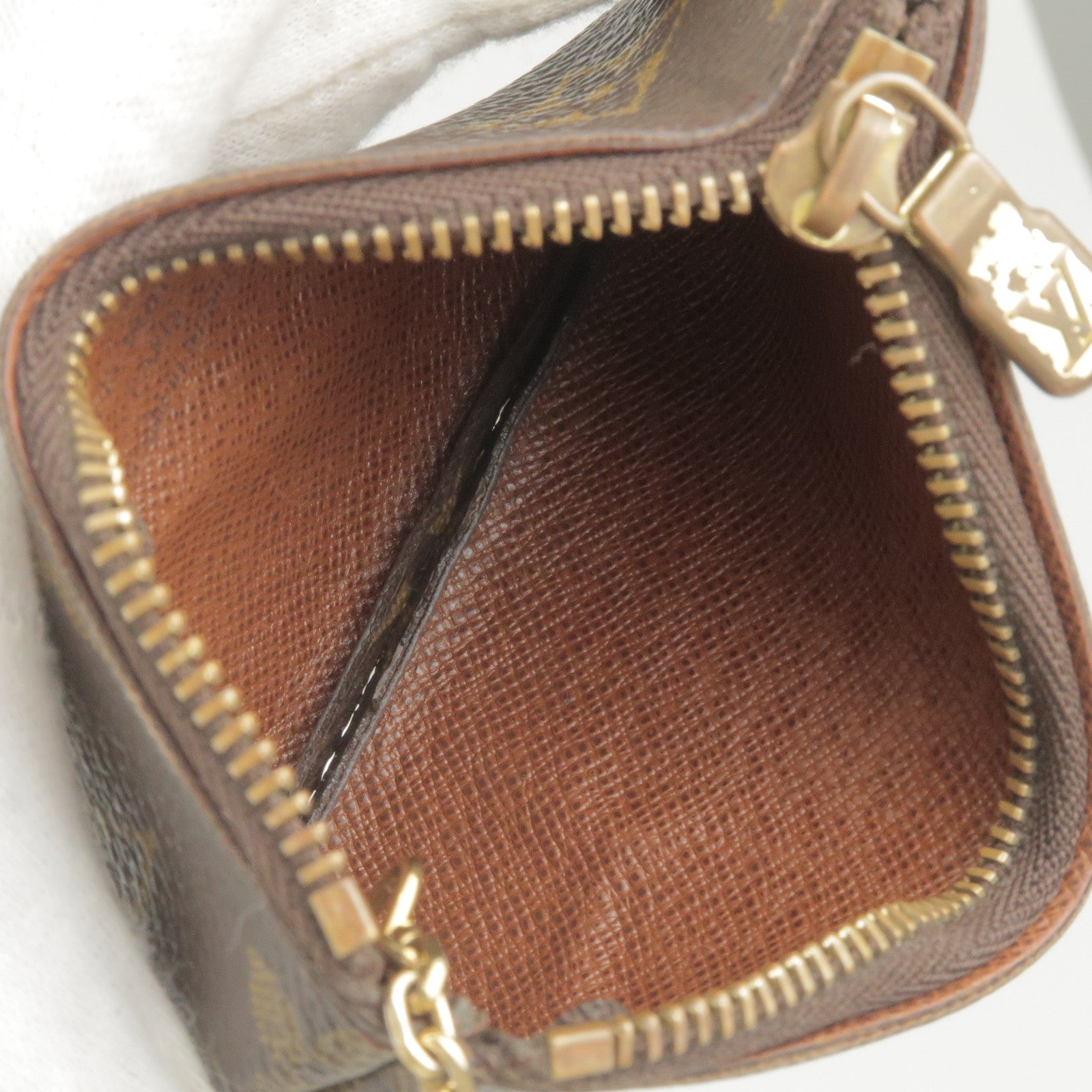 Louis Vuitton, Bags, Louis Vuitton Coin Case Monogram Pochette Cle M6265  Key Ring Holder Purse Small