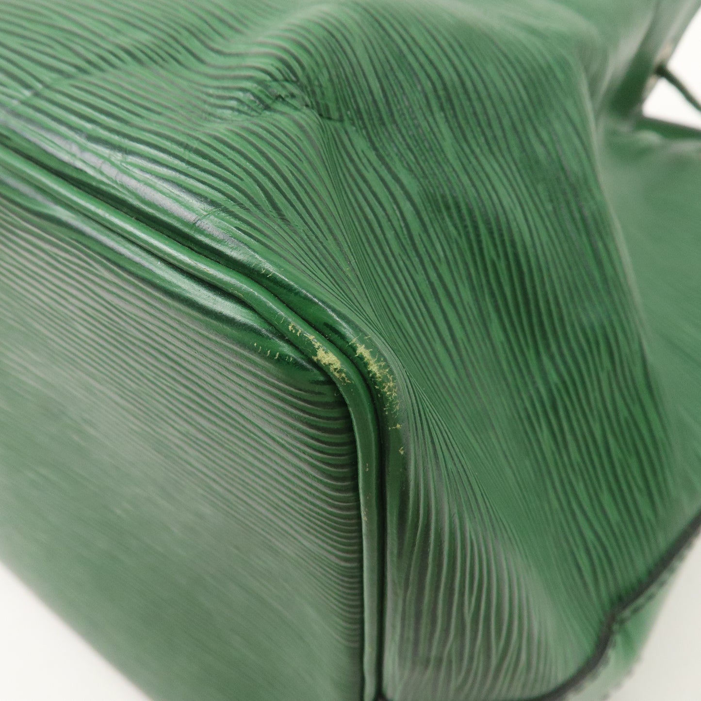 Louis Vuitton Epi Petit Noe Shoulder Bag Borneo Green M44104