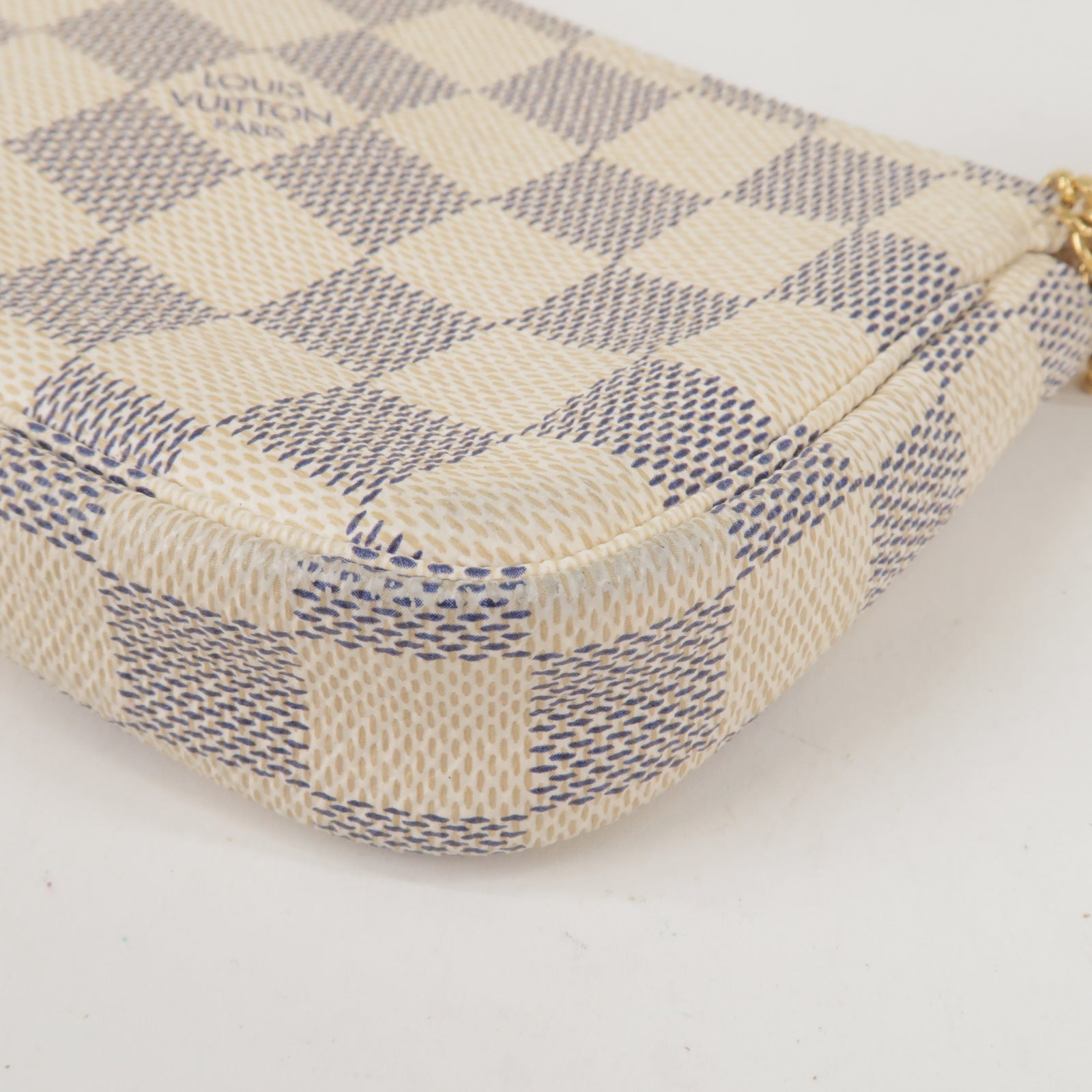 Louis-Vuitton-Damier-Azur-Mini-Pochette-Accessoires-Pouch-N58010