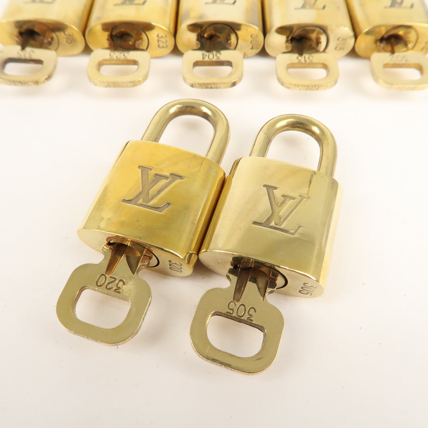 Louis-Vuitton-Set-of-10-Lock-&-Key-Cadena-Key-Lock-Gold – dct