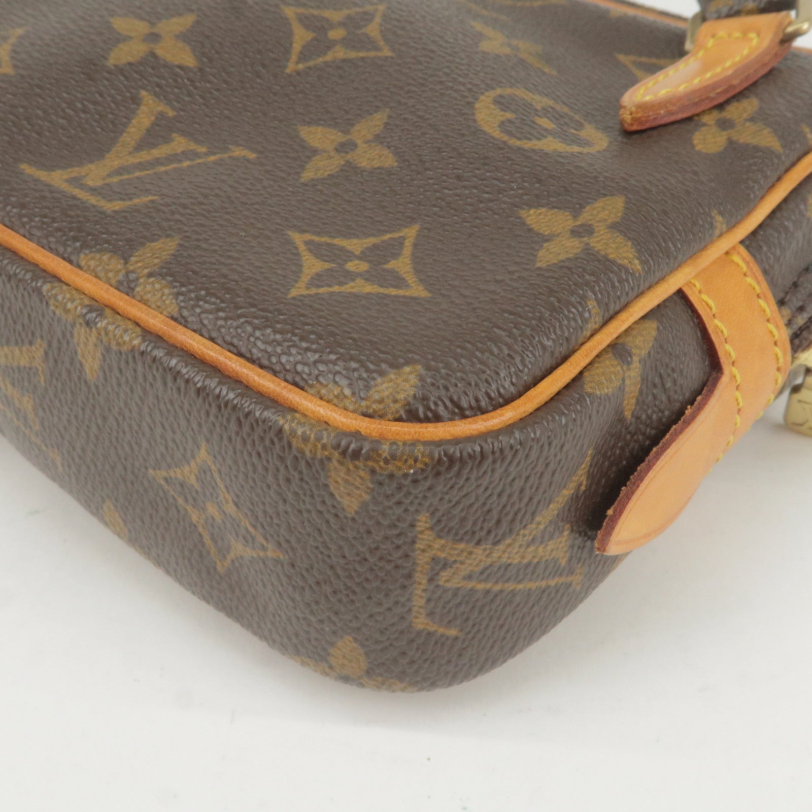Louis Vuitton Eva Pochette  Vintage designer bags, Louis vuitton