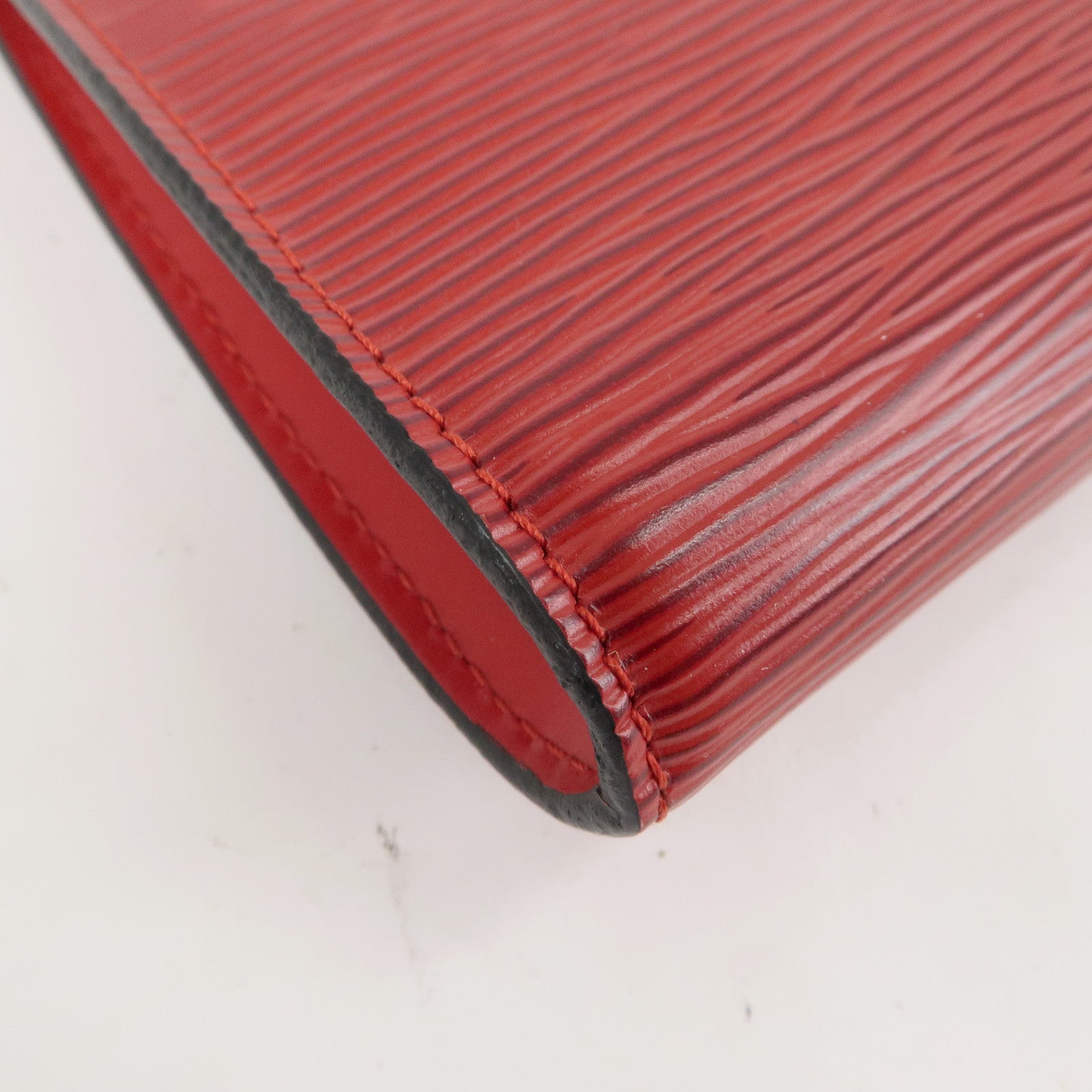 L*V Castillian Red Epi Key Pouch (SHA-36309) – ZAK BAGS ©️
