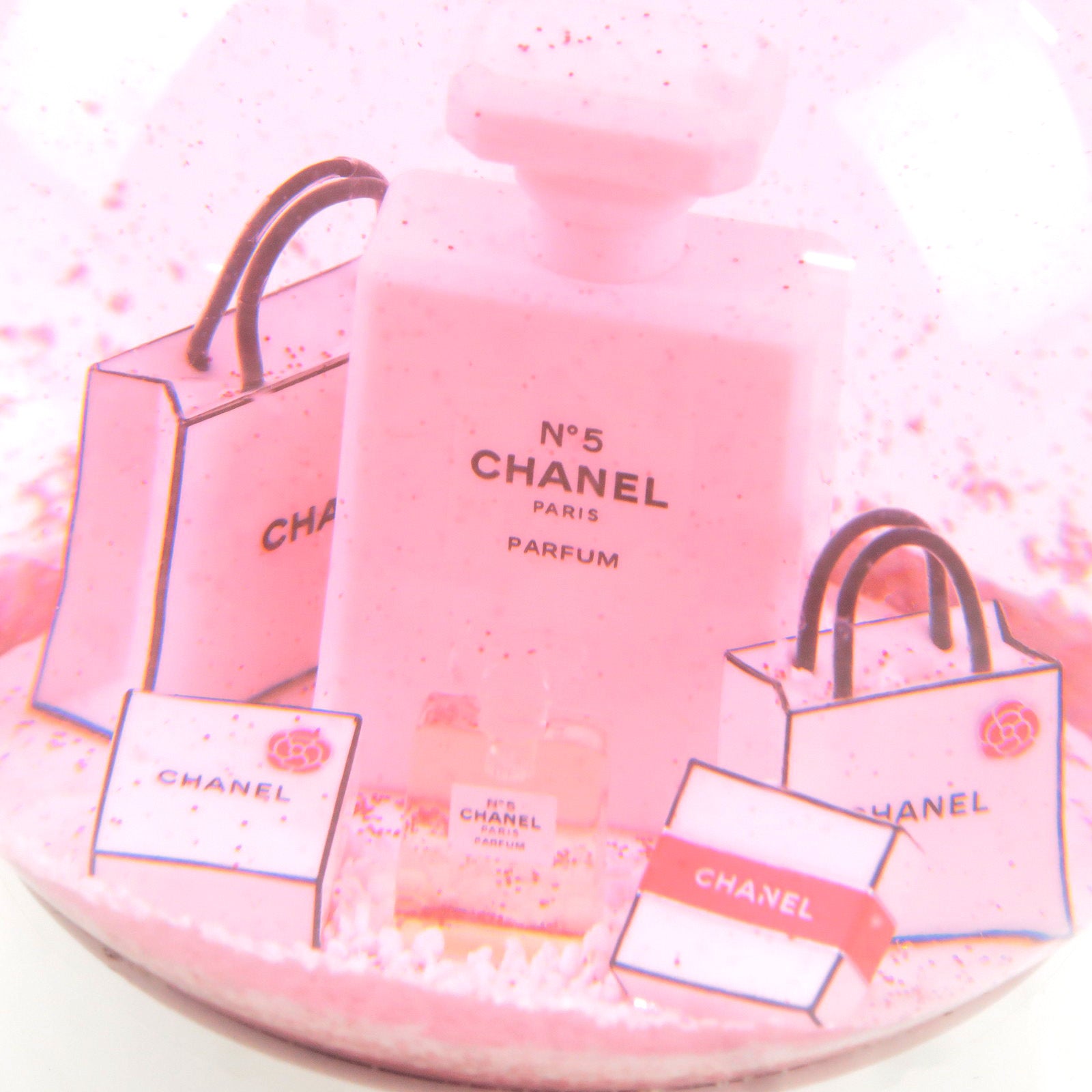 CHANEL-Snow-Globe-Glass-2016-CHANEL-Novelty-Pink-White – dct