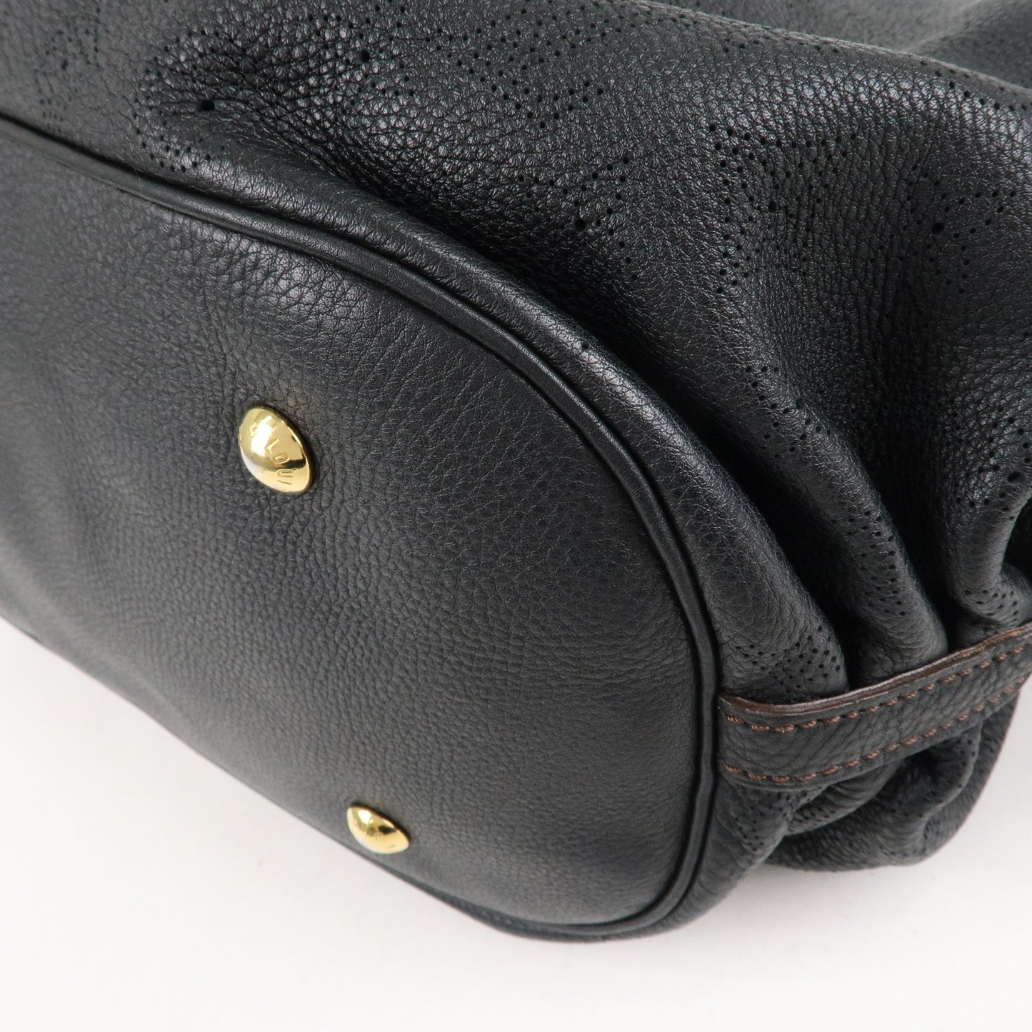 Louis Vuitton Mahina XL M95715 Semi shoulder bag #T1115