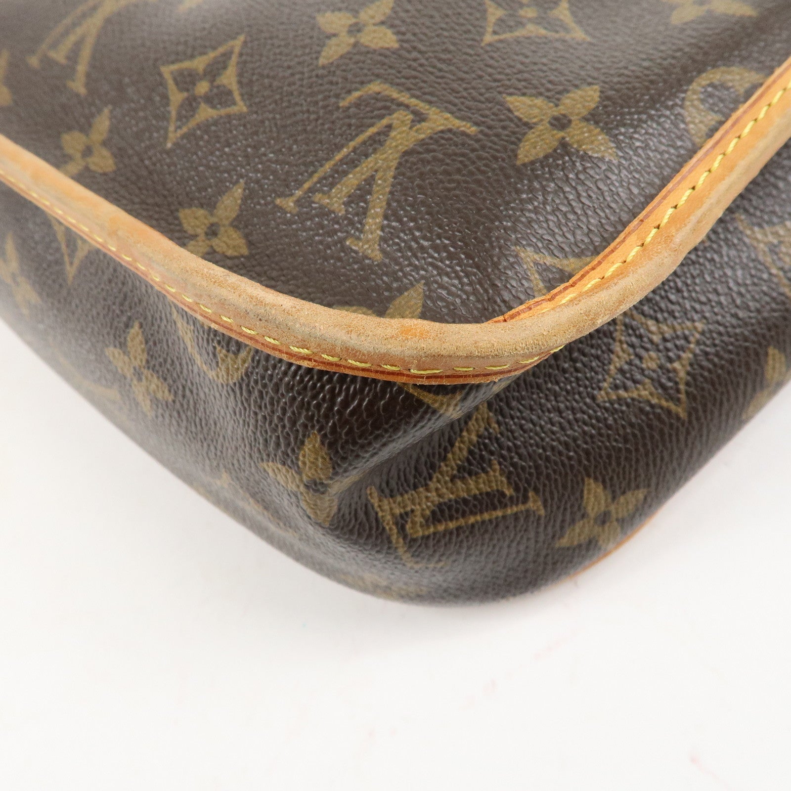 Louis Vuitton Monogram Messenger Bosphore PM Shoulder Bag M40106