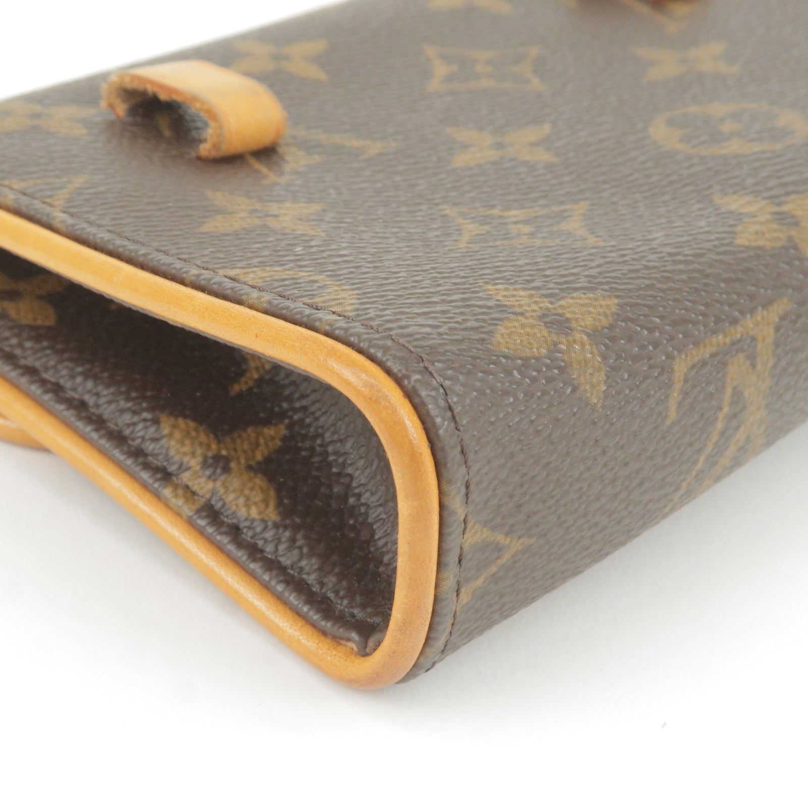 Louis-Vuitton-Monogram-Pochette-Florentine-Waist-Bag-S-M51855