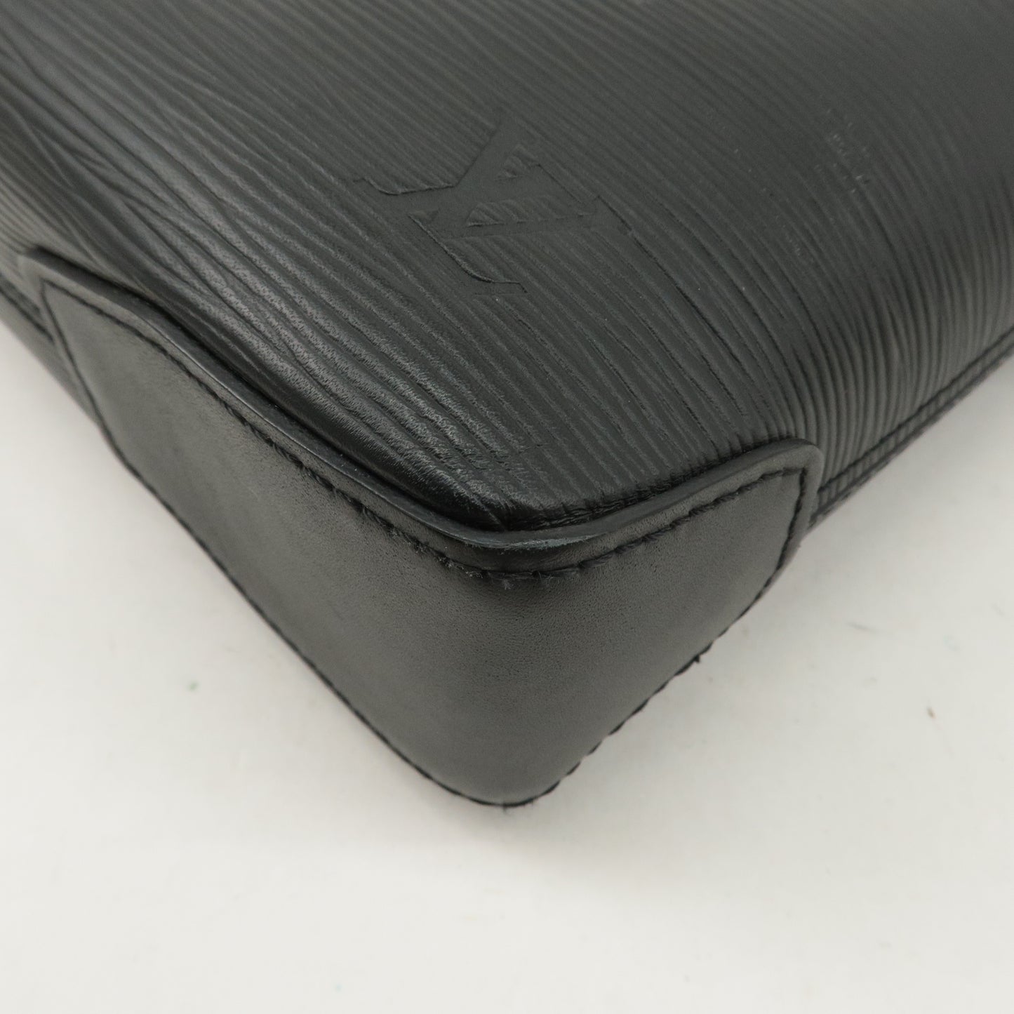 Louis Vuitton Epi Oliver Business Bag Noir Black M51689