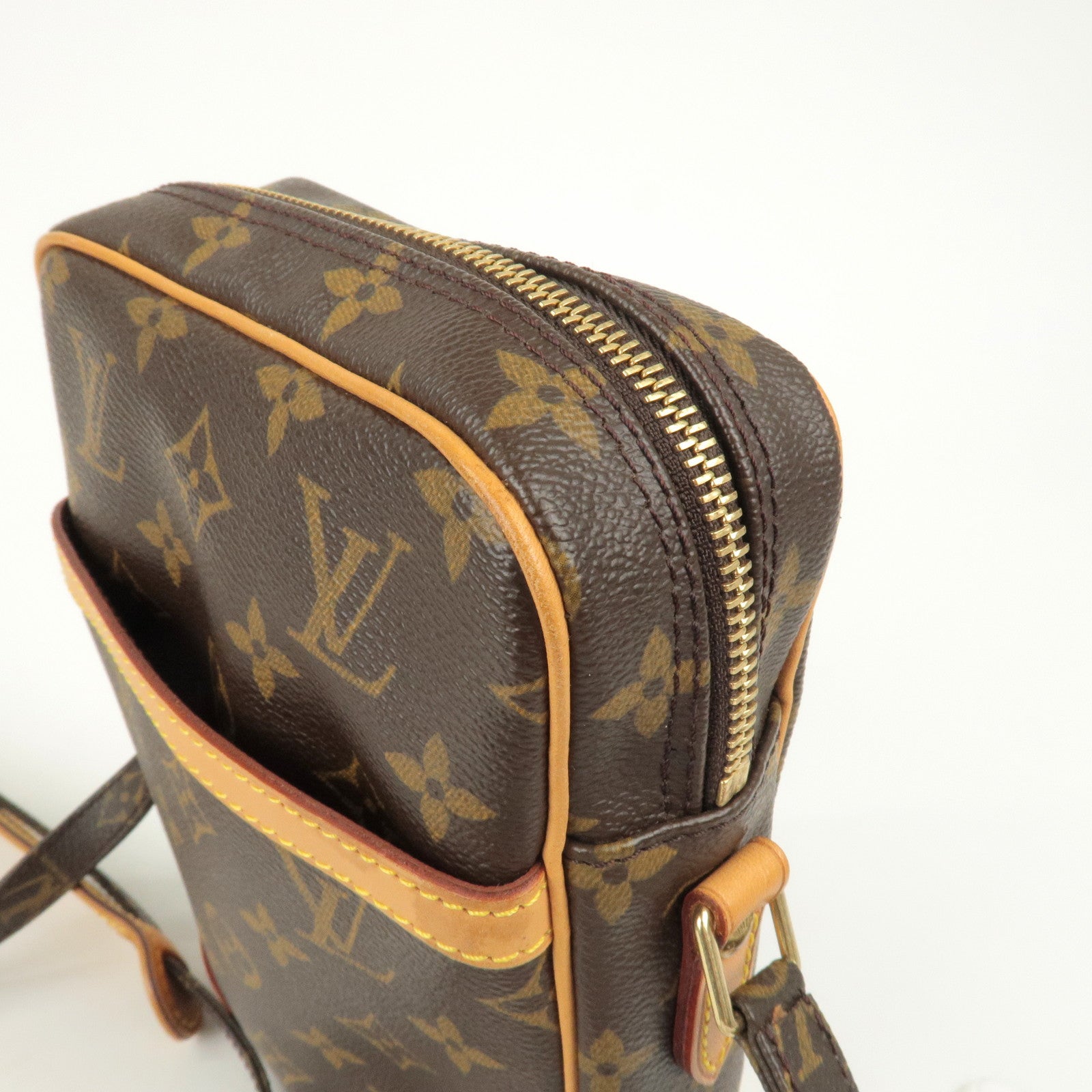 Louis Vuitton Danube Crossbody Bag M45266 – Timeless Vintage Company