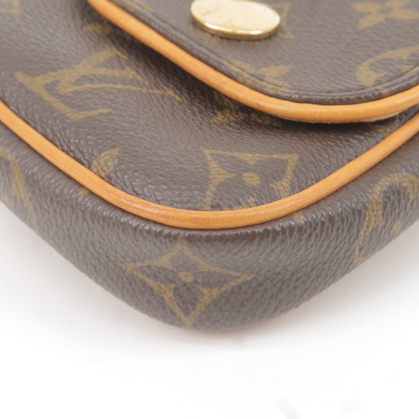 Louis Vuitton Monogram Pochette Cancun Shoulder Bag Pouch M60018