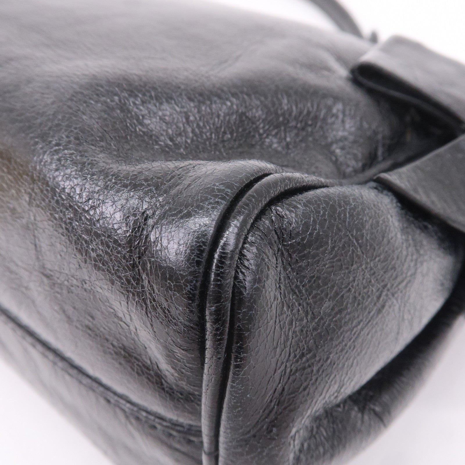 MIU-MIU-Leather-Ribbon-Shoulder-Bag-Hand-Bag-Black – dct