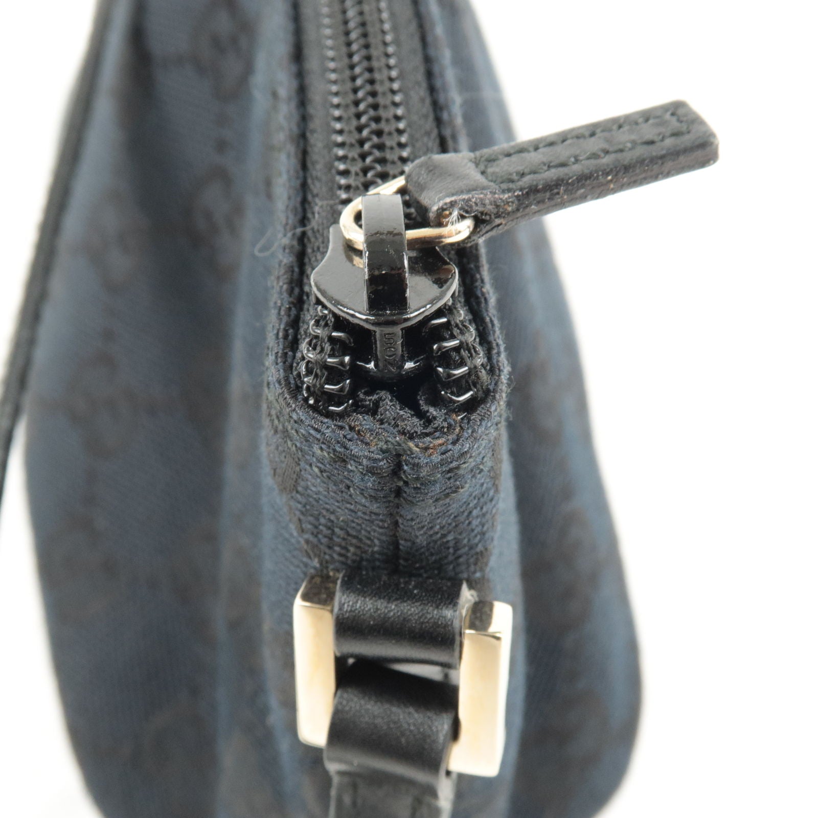 GUCCI GG Boat Pochette Bag Accessory Pouch Small Handbag 039-1103