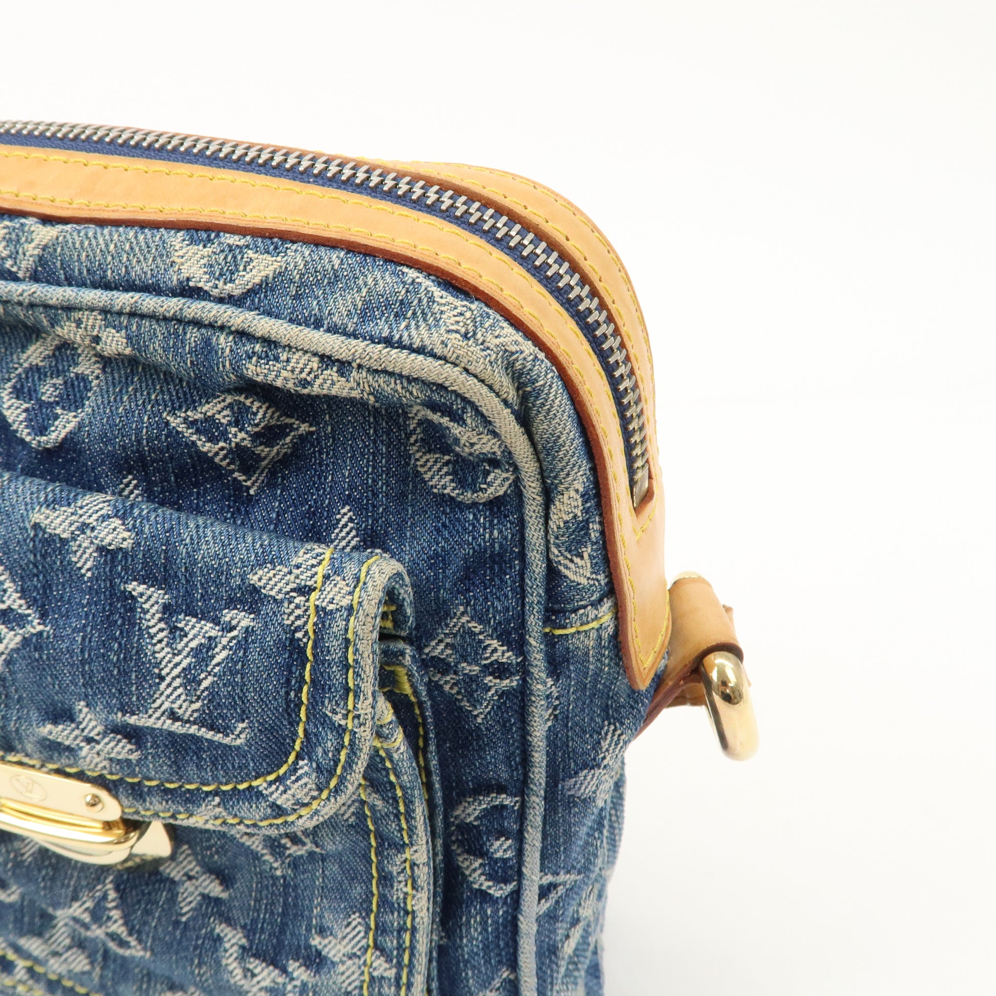 Louis-Vuitton-Monogram-Denim-Camera-Bag-Shoulder-Bag-Blue – dct