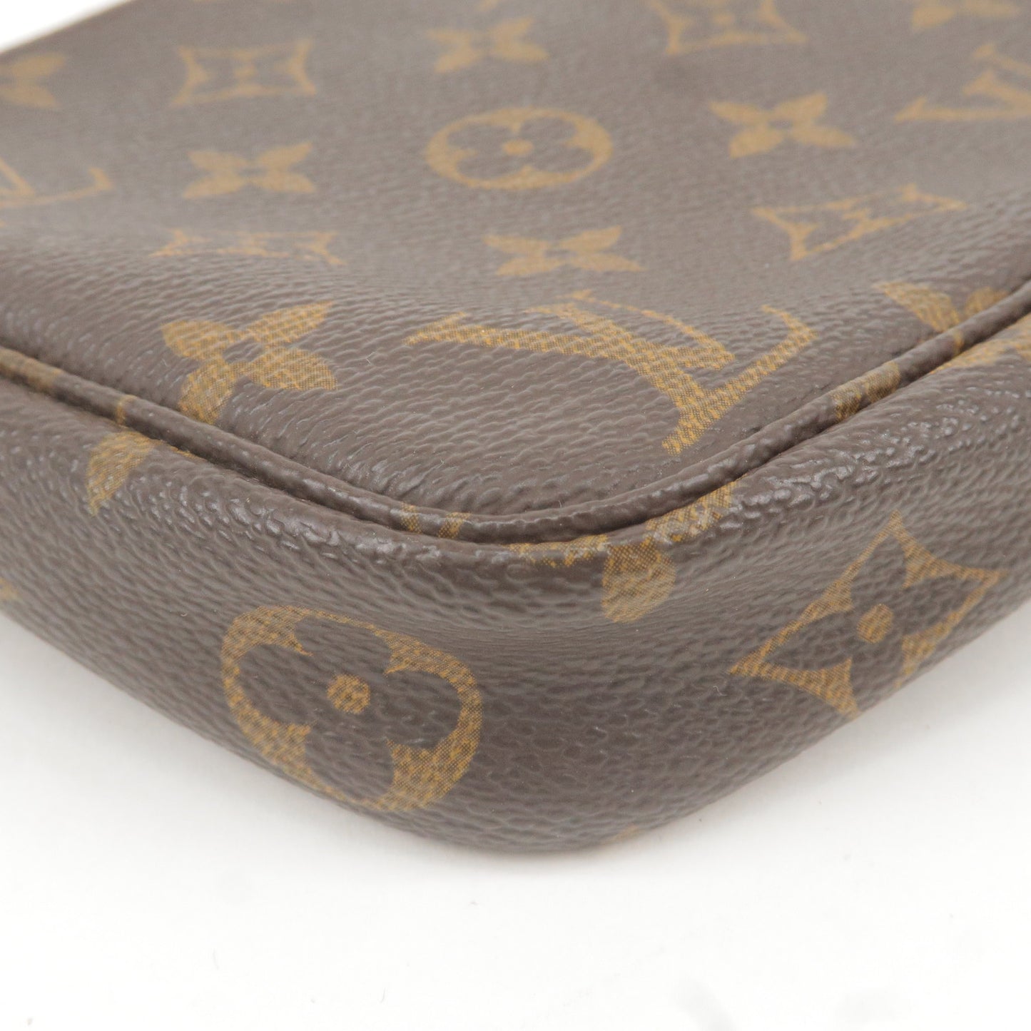 Louis Vuitton Monogram Pochette Accessoires Hand Bag M51980