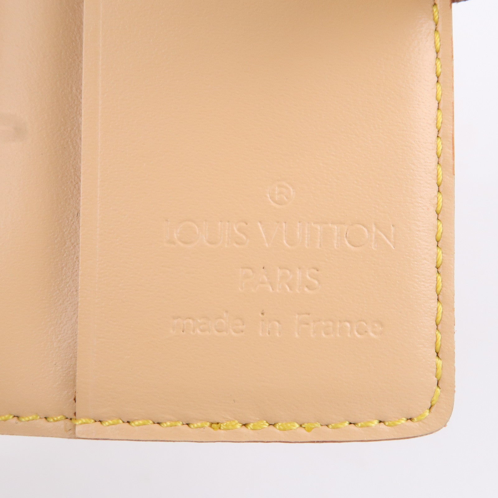 Louis-Vuitton-Murakami-Carnet-de-Bal-Mini-Planner-Cover-M92652 –  dct-ep_vintage luxury Store