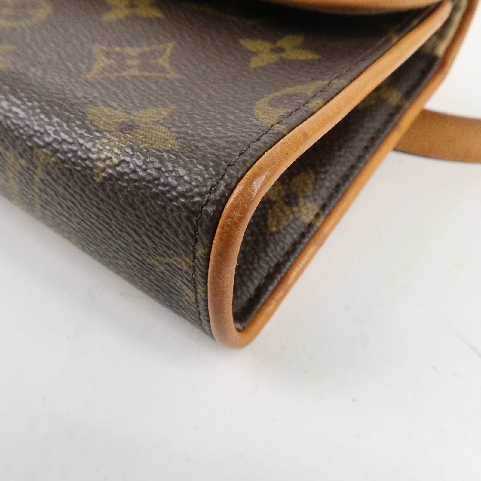 Louis Vuitton Monogram Pochette Florentine Waist Bag SizeXS M51855