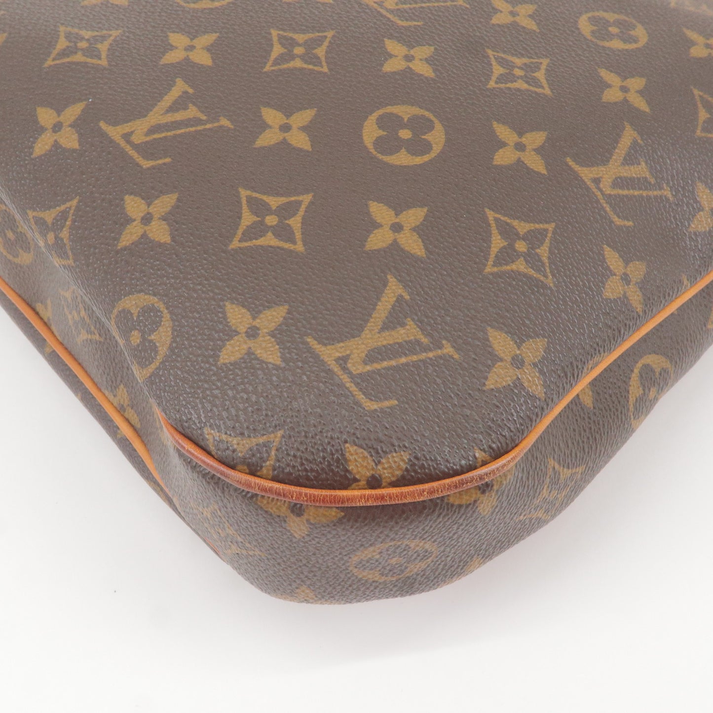 Louis Vuitton Monogram Odeon MM Shoulder Bag M56389