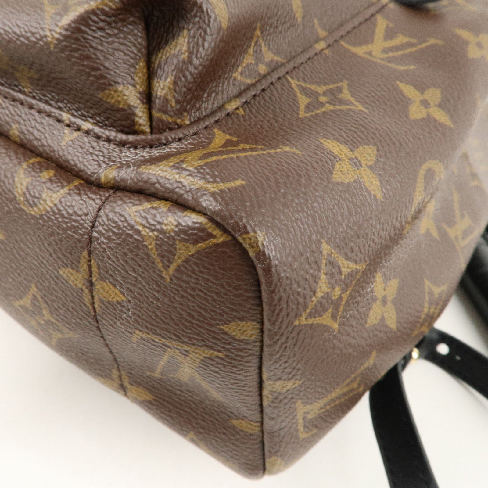 Authentic Louis Vuitton Monogram Canvas Palm Springs Backpack MM Handbag  Article: M41561 Made in France, Accessorising - Brand Name / Designer  Handbags For Car…