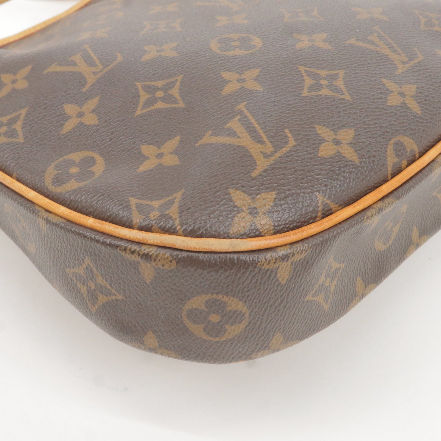 Louis Vuitton Monogram Odeon PM Shoulder Bag Crossbody Bag M56390