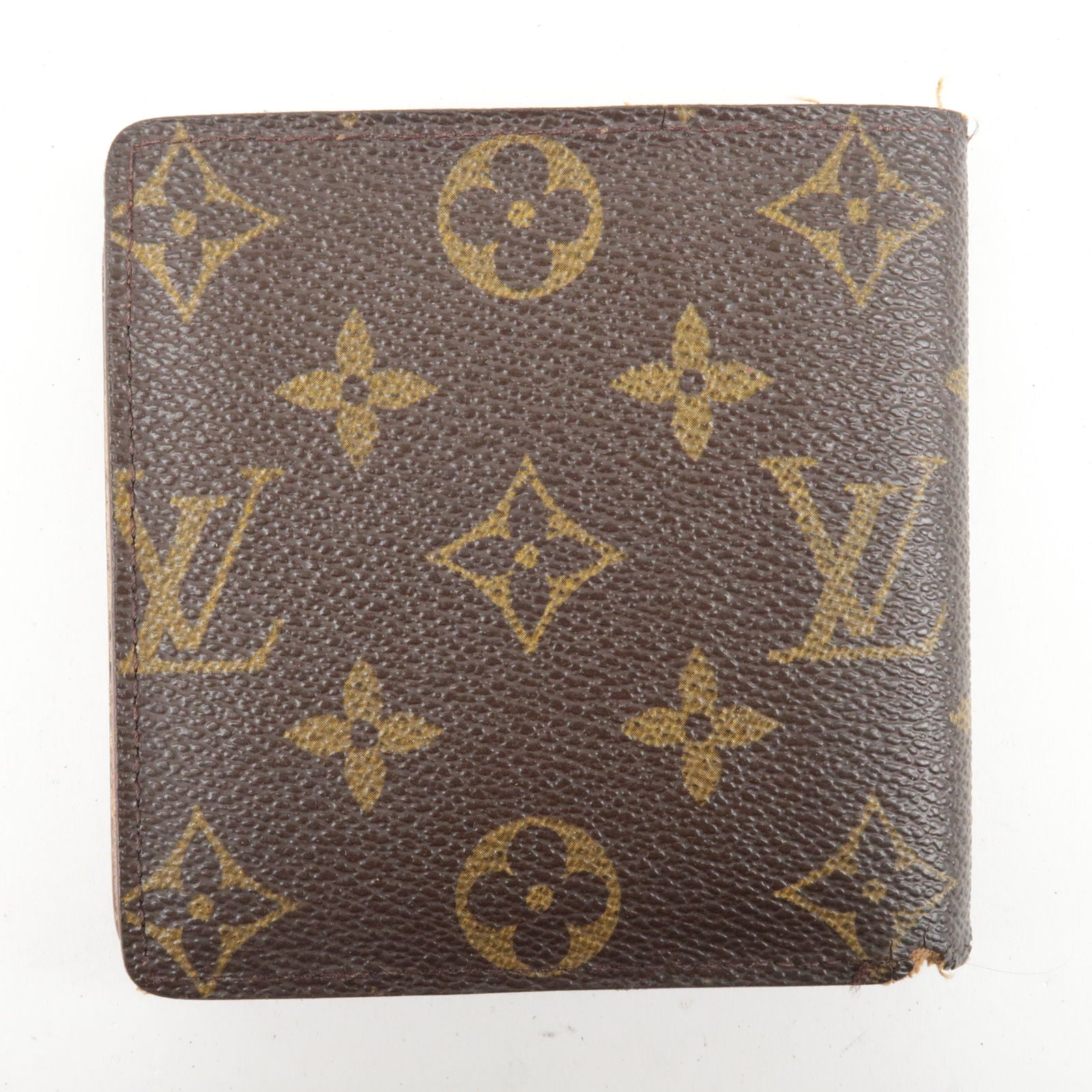 Louis Vuitton pre-owned Debossed Monogram Shadow Chalk Shoulder Bag -  Farfetch