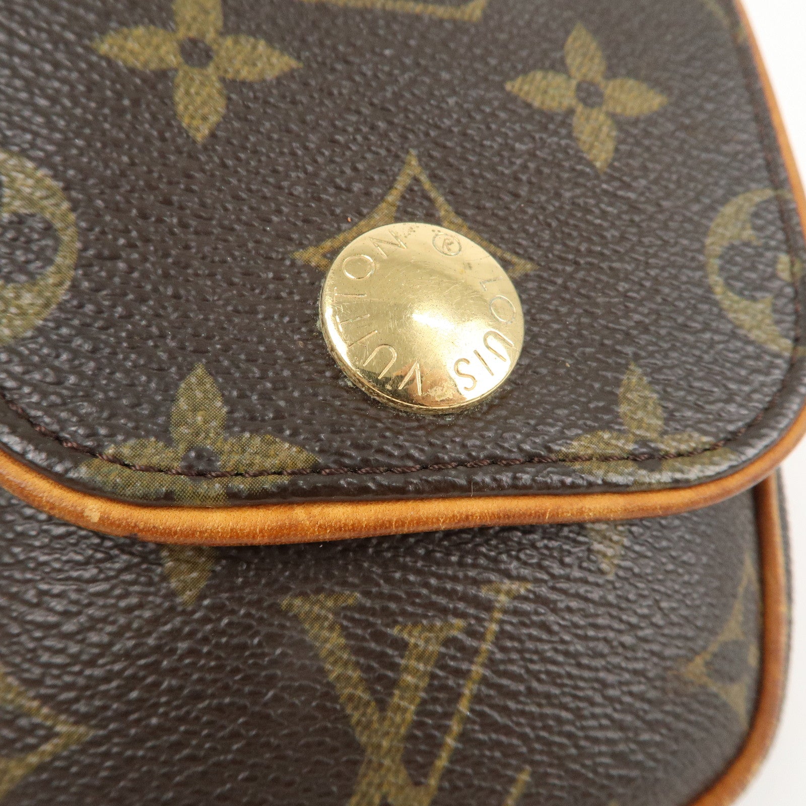 Louis Vuitton Monogram Pochette Cancun Shoulder Bag M60018