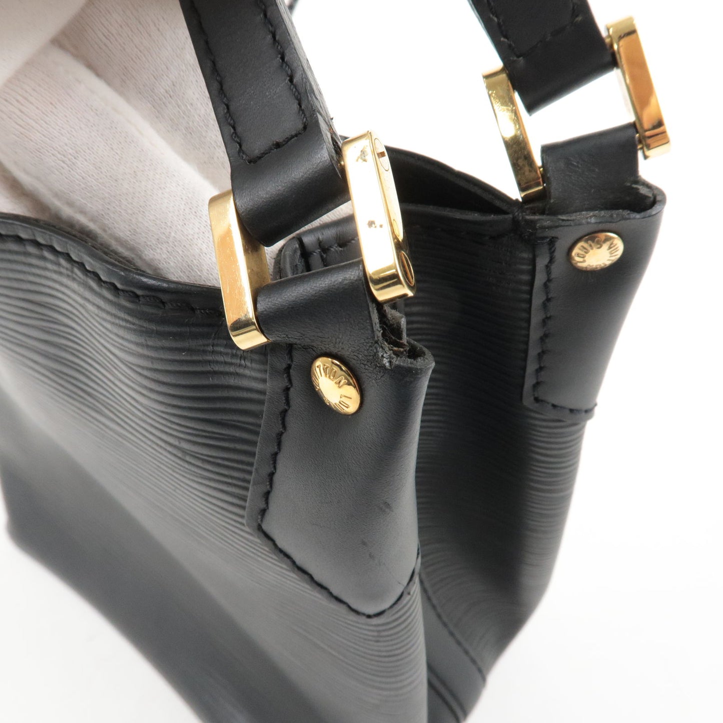 Louis Vuitton Epi Mandala PM Shoulder Bag Noir Black M58932