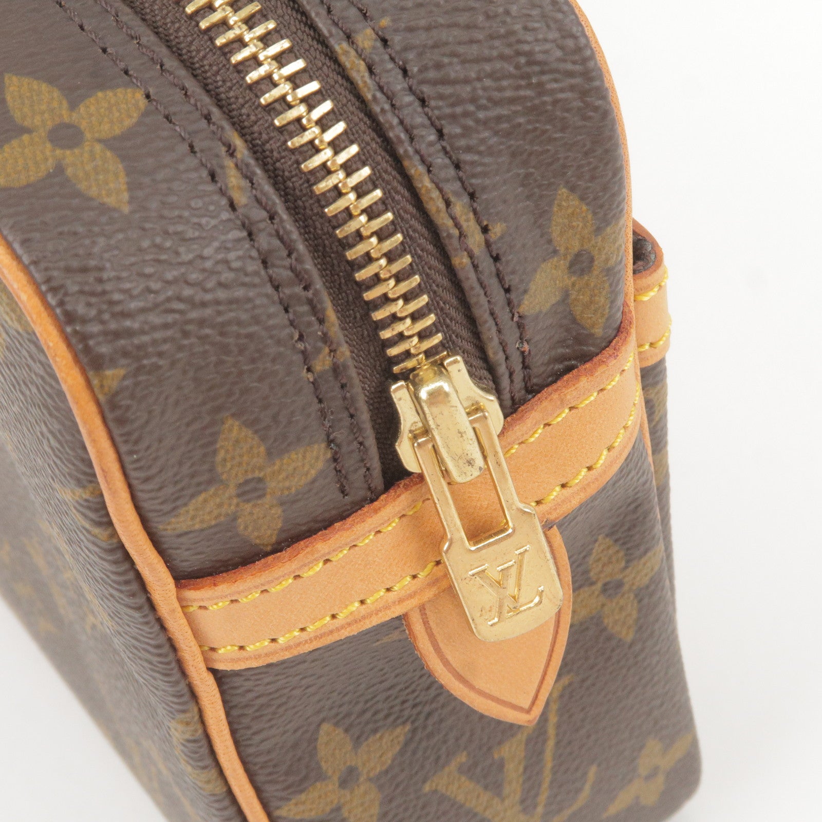 Zippy Louis Vuitton Compiegne 23 Converted Crossbody with Gold