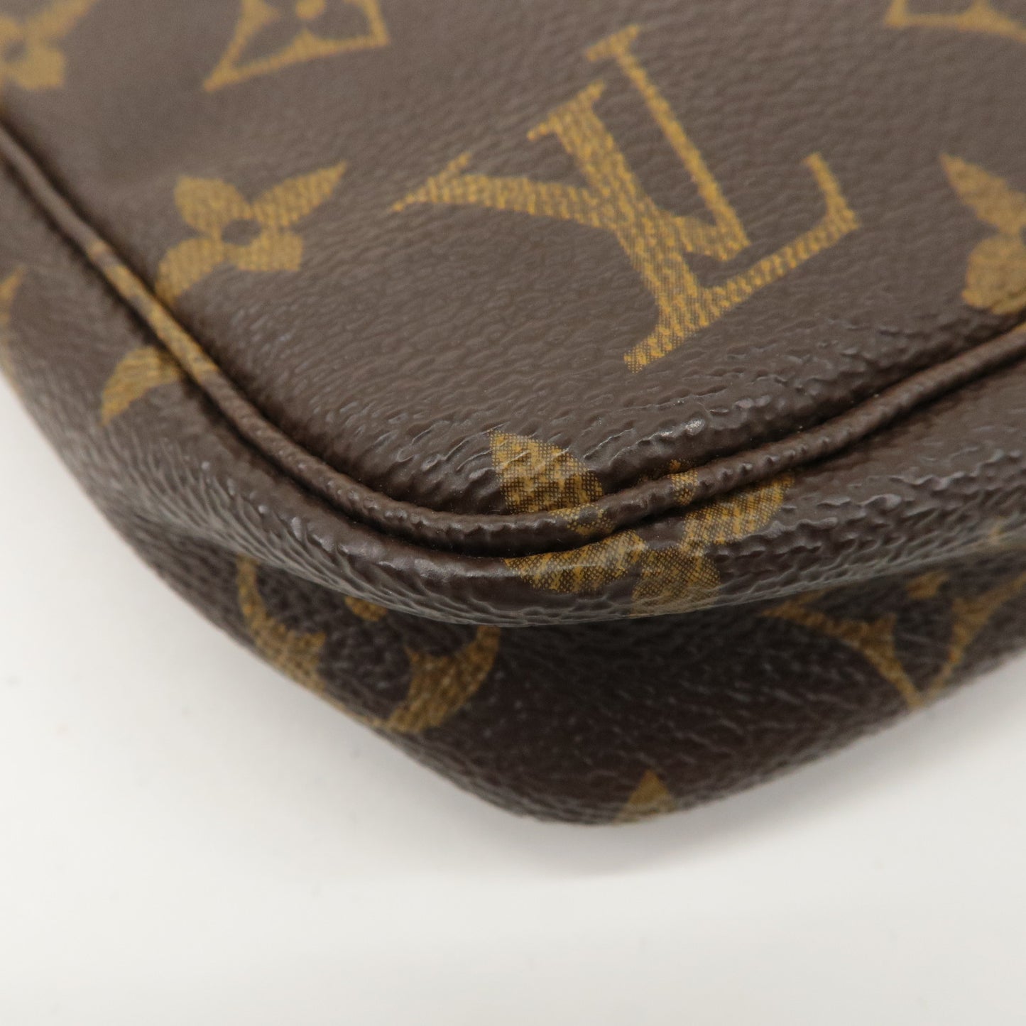 Louis Vuitton Monogram Pochette Accessoires Pouch M51980