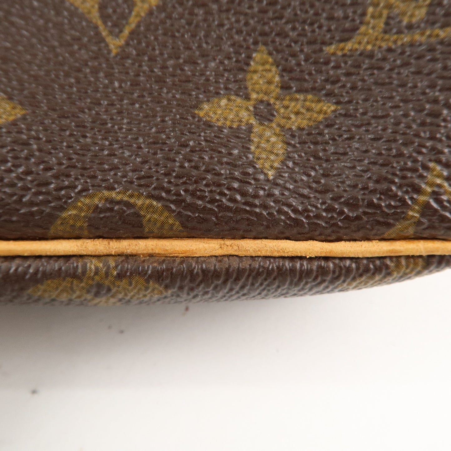 Louis-Vuitton-Monogram-Trousse-Wapity-Camera-Pouch-Brown-M58030 –  dct-ep_vintage luxury Store