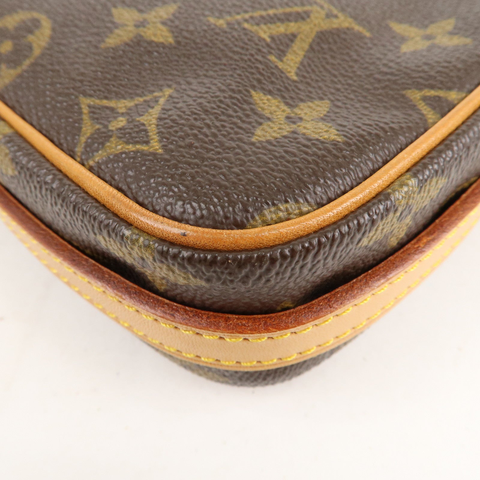 Louis Vuitton Monogram Saint Germain 24 Shoulder Bag M51210 LV Auth ki1398  Cloth ref.460406 - Joli Closet