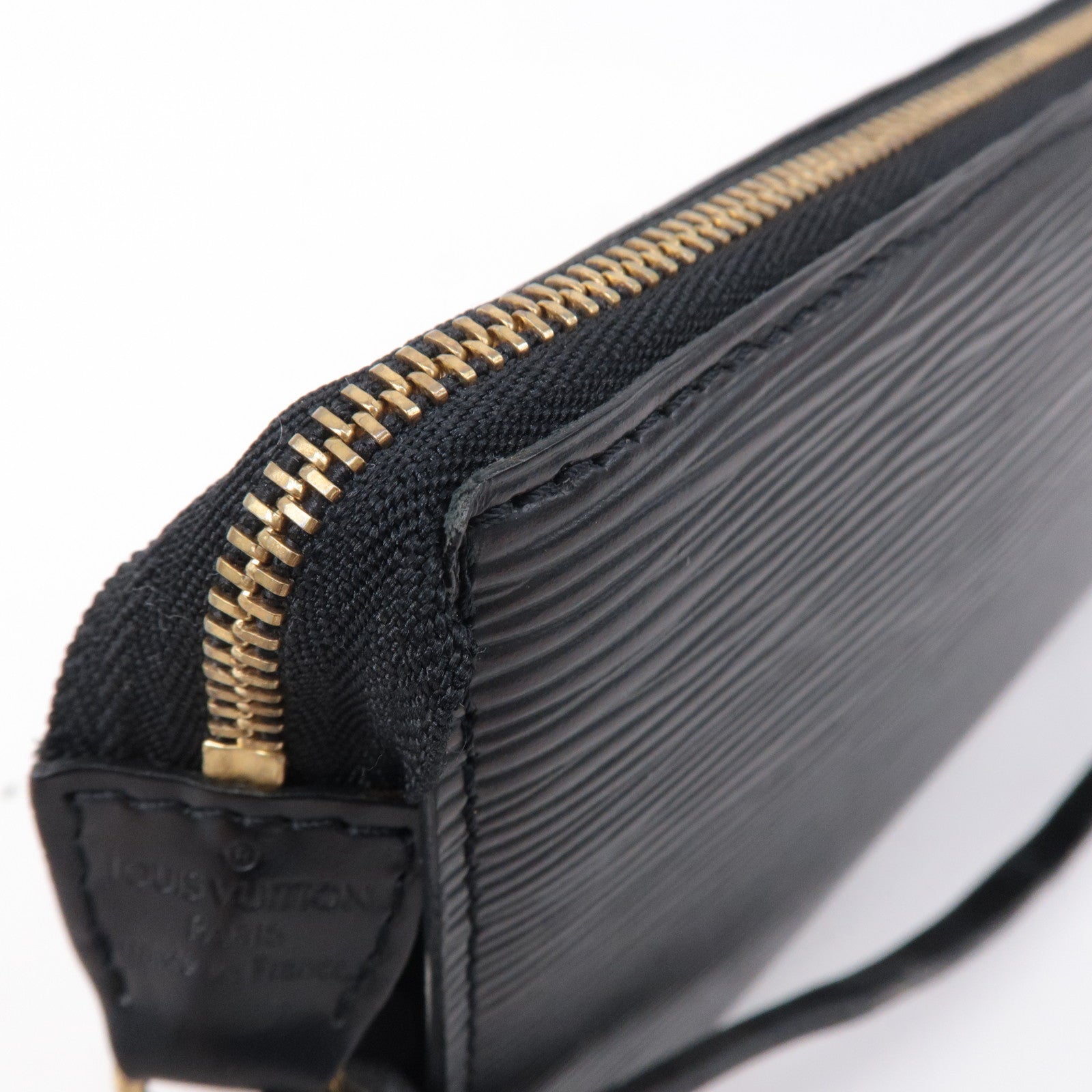 Louis-Vuitton-Epi-Pochette-Accessoires-Hand-Bag-Noir-M52982 – dct