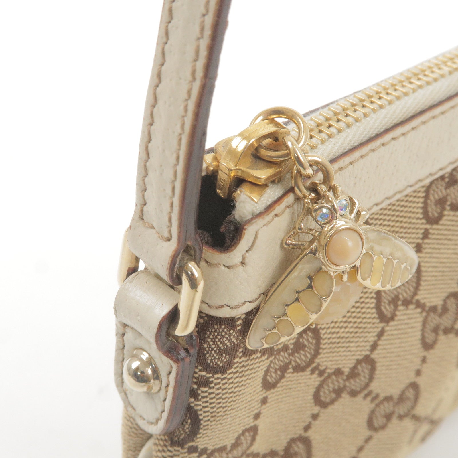 Buy Authentic, Preloved Gucci Broadway Bee Embellished Shoulder Bag White  Bags from Second Edit by Style Theory