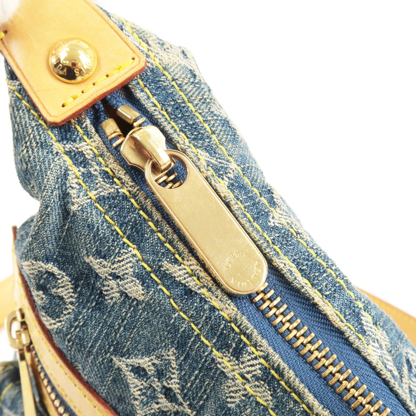 Louis Vuitton Denim Monogram Baggy PM - Blue Shoulder Bags, Handbags -  LOU832528