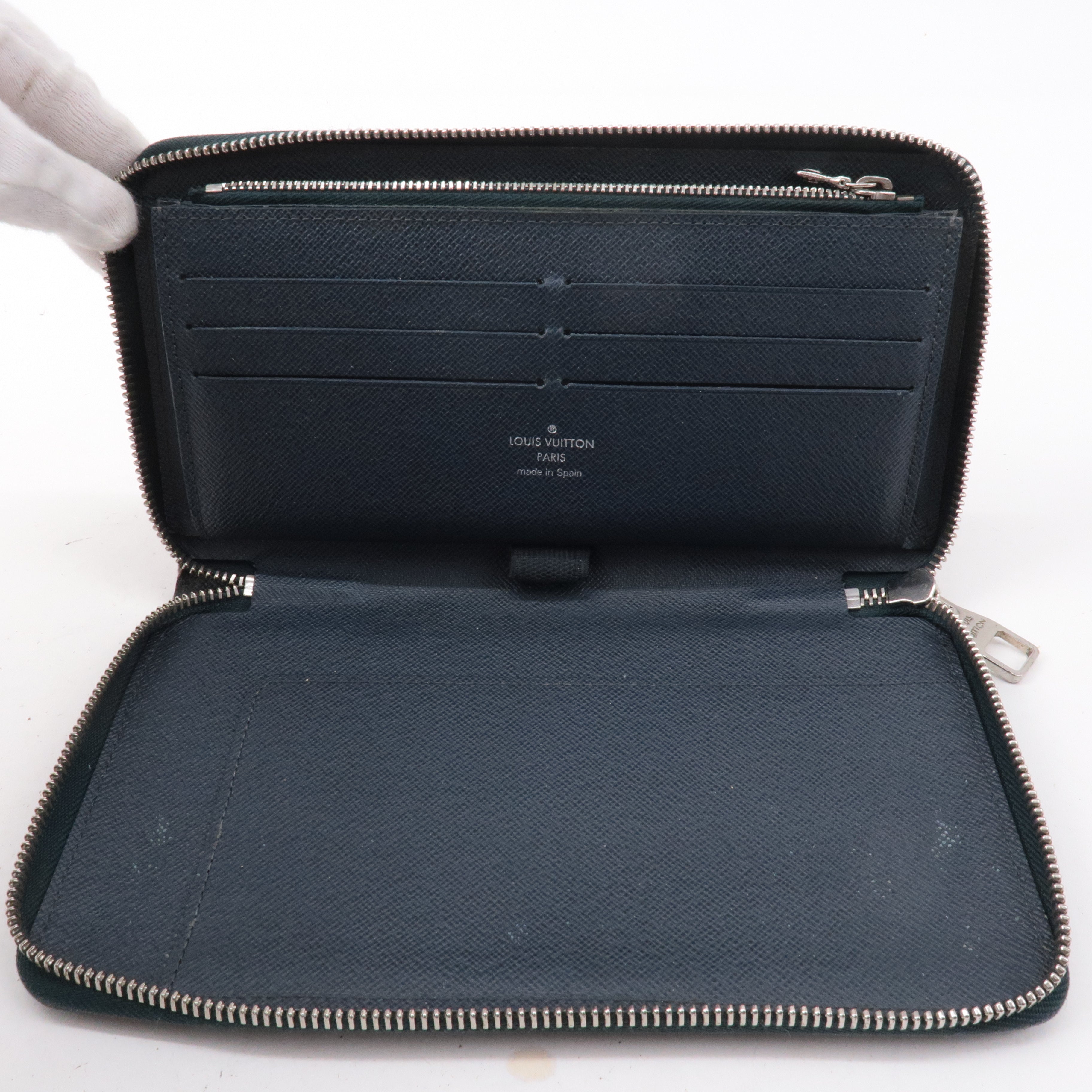 Louis Vuitton Epi Zippy Organizer Long Wallet Navy M62644